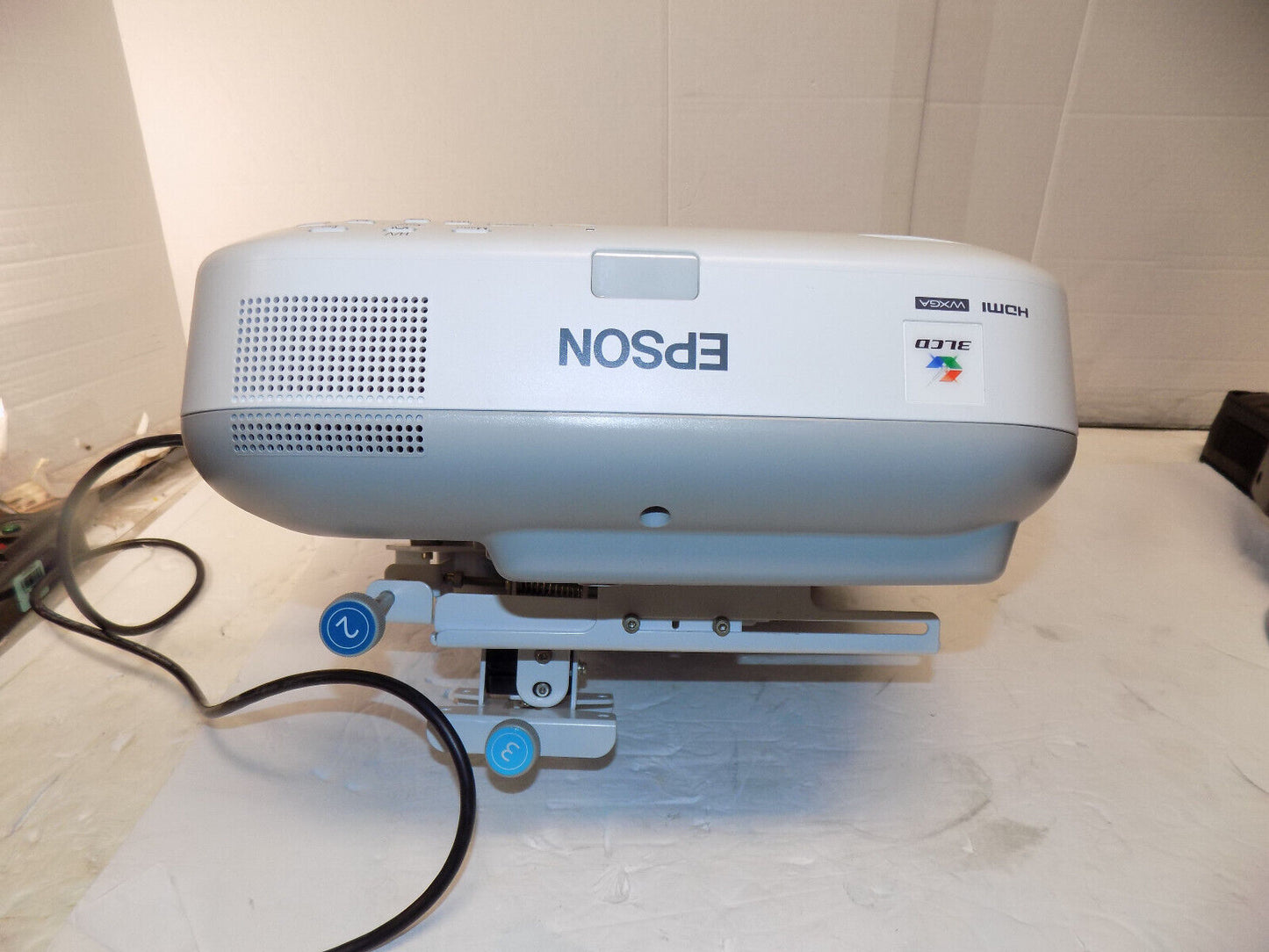 Epson PowerLite 485W 3LCD WXGA 3100Lm Short Throw HDMI Projector 473 Lamp Hours