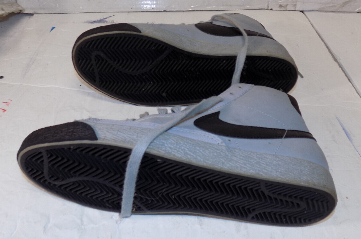 Nike Zoom Blazer Mid Sneakers Skateboarding Shoes Size 7 Mens Black Grey