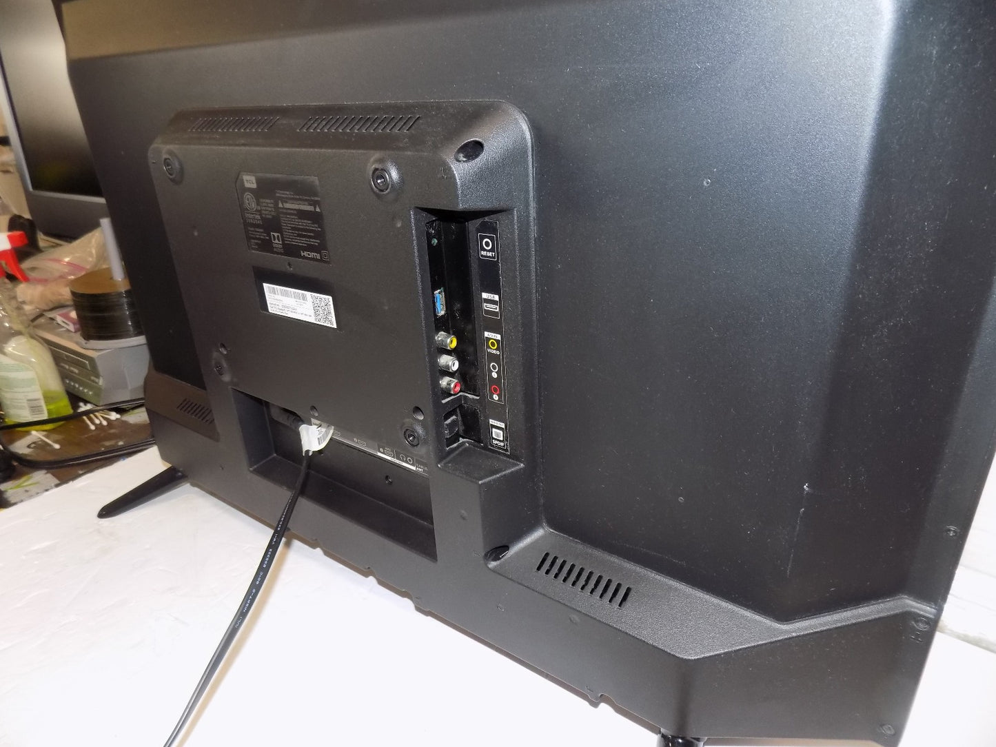 TCL 32inch 32S3800 S-Series 720p HD LED Roku Smart TV with Remote