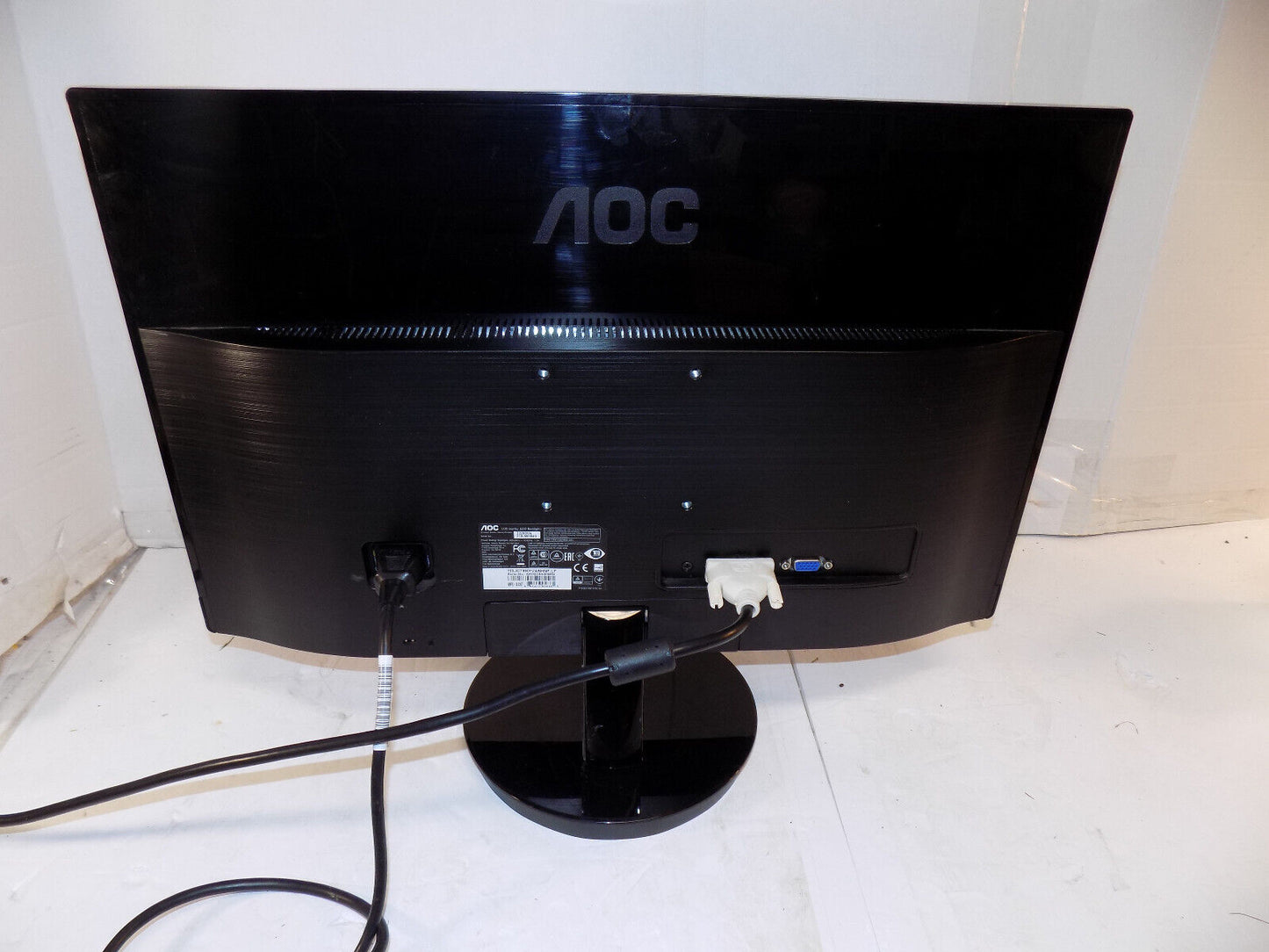 AOC I2269Vw 21.5 inch Computer Monitor LCD Monitor DVI VGA With Cables
