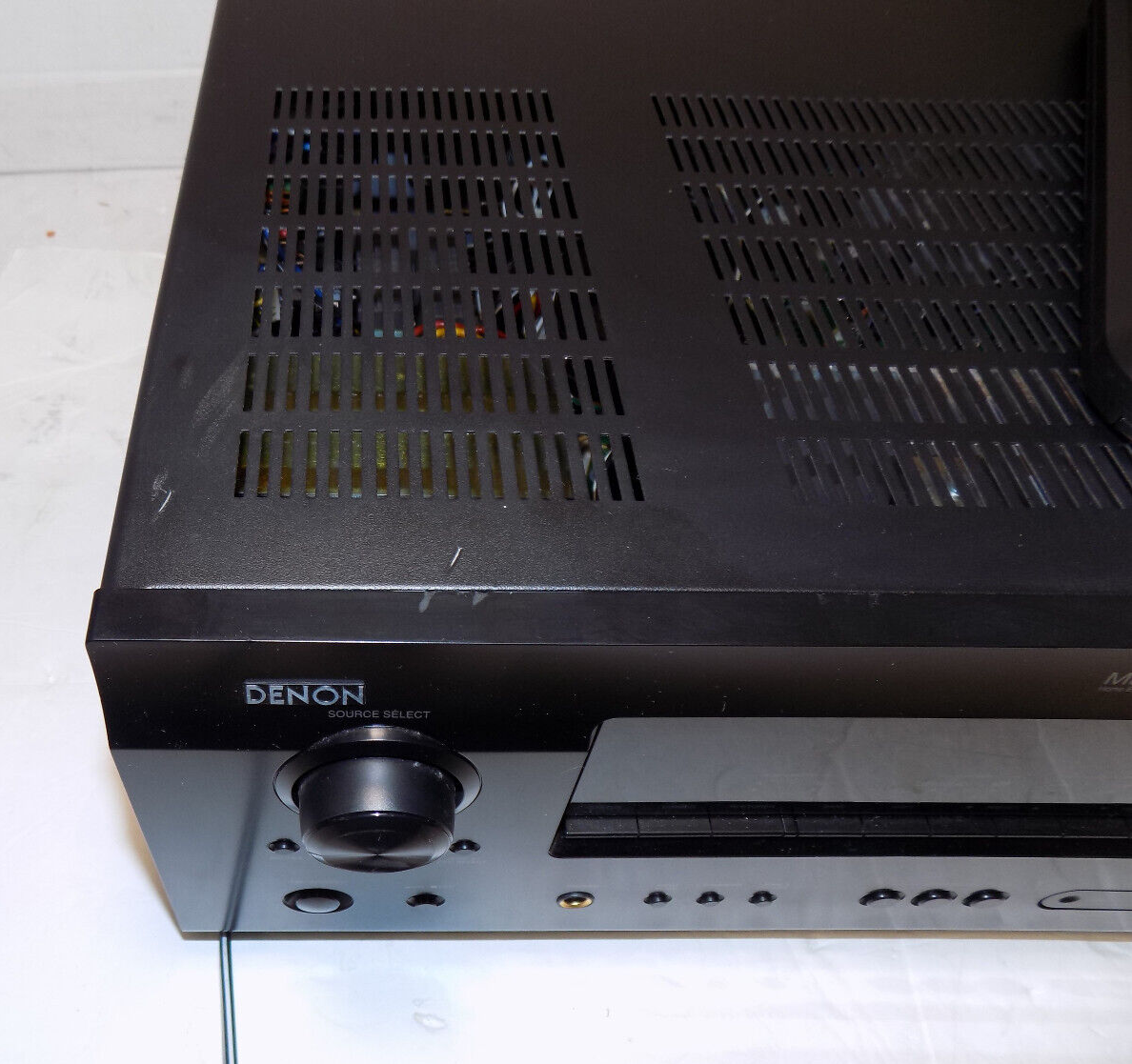 Denon AVR-689 AV Surround Receiver 7.1 Channel HD HDMI Theatre Remote Bundle
