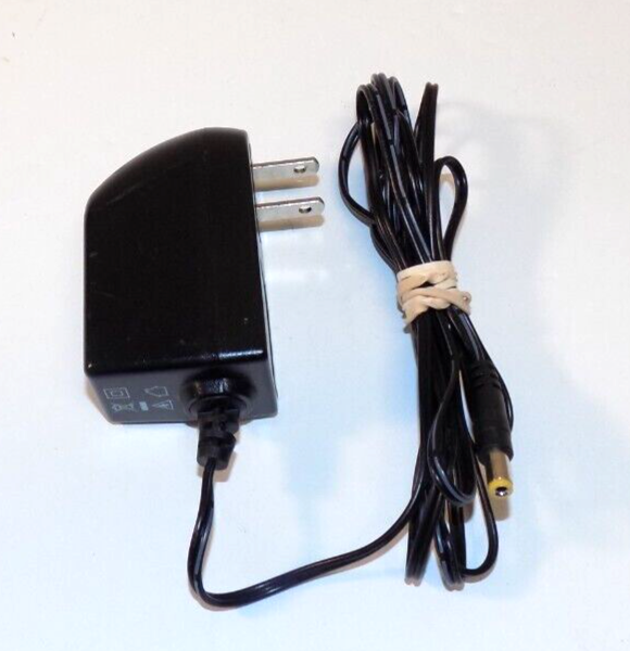 Sunny SYS1298-1812-W2 Switching Adapter Universal Power Adapter 100-120v 12v 18W