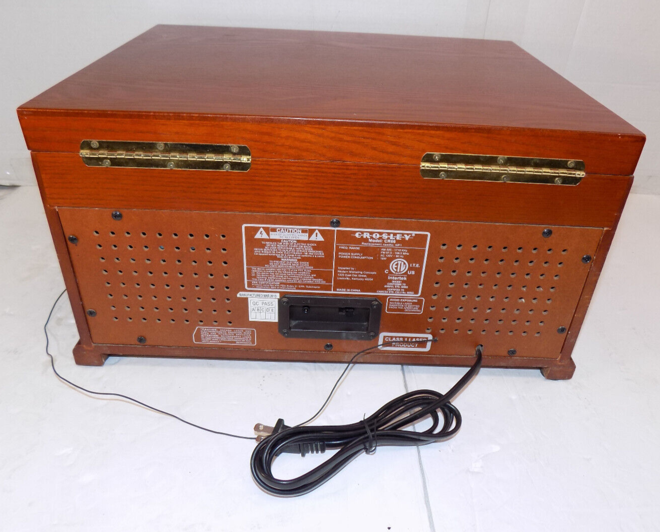 CROSLEY MODEL CR66 RECORD PLAYER CD PLAYER AM/FM CASSETTE VGC AUX IN
