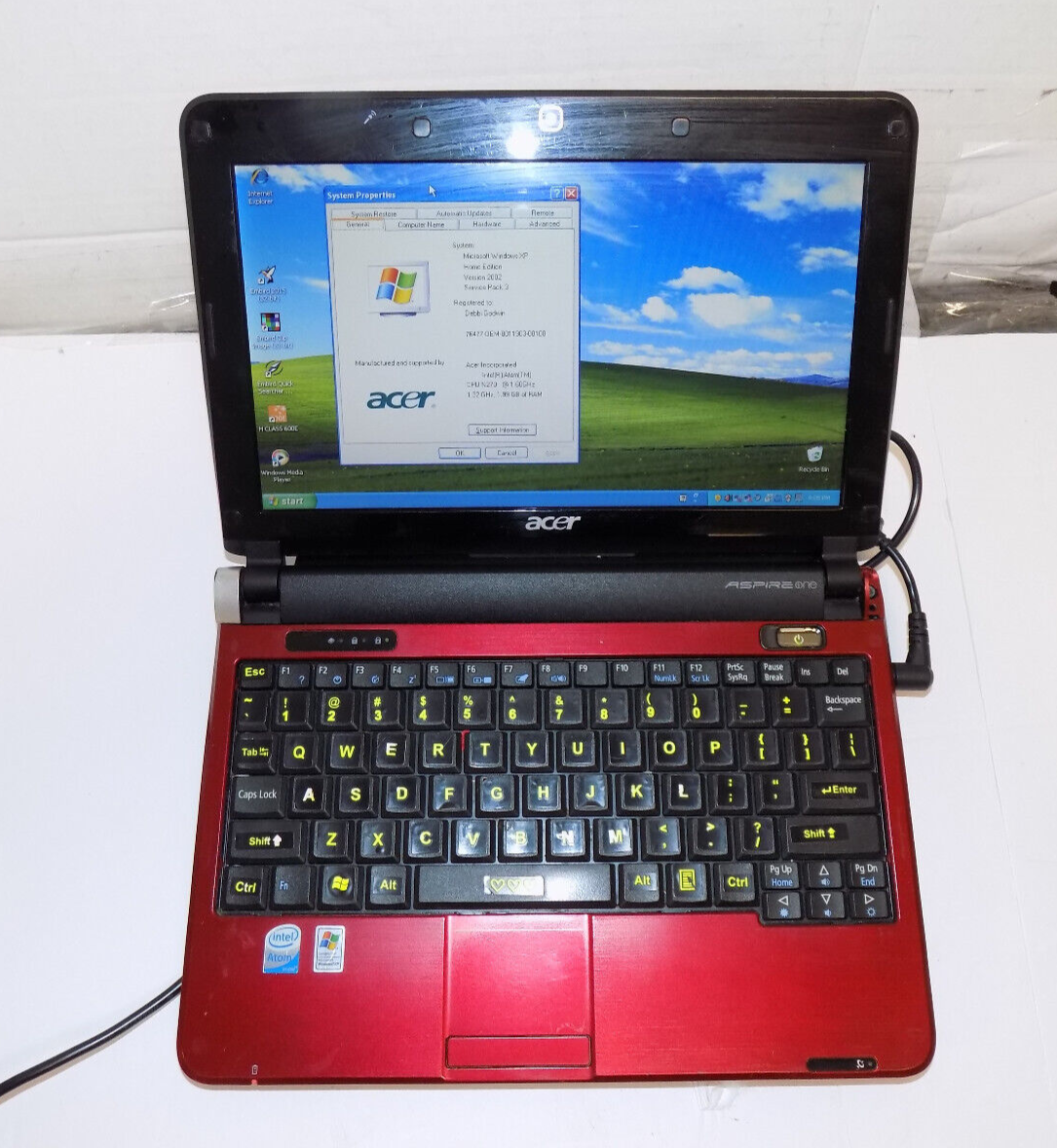 Acer Aspire One KAV-10 10.1" Netbook Atom N270 1.60GHZ 150GB HD 2GB Win XP