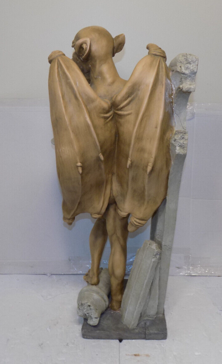 Design Toscano Large Heavy Duty Gothic Gargoyle Statue 36" High x 13" Wide
