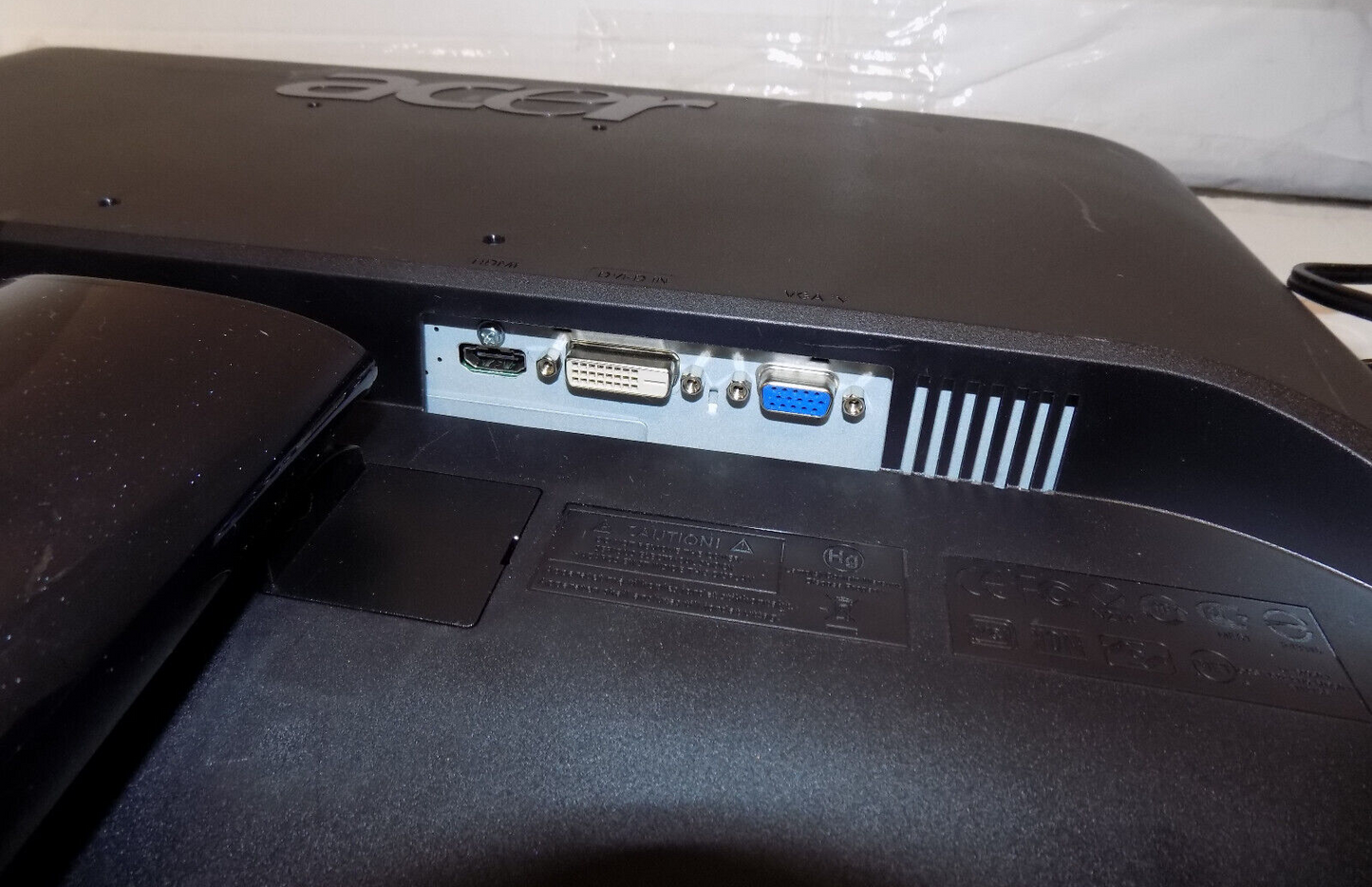 Acer H243H 24 Inch Widescreen Computer Monitor with Cables