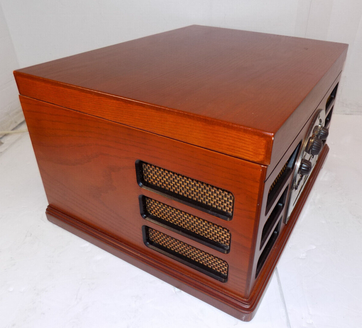 CROSLEY MODEL CR66 RECORD PLAYER CD PLAYER AM/FM CASSETTE VGC AUX IN