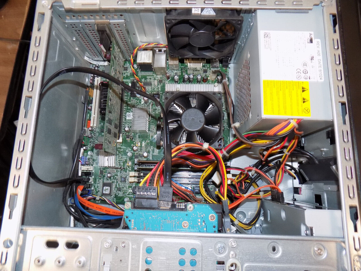 Dell Studio XPS 7100 Desktop PC AMD Phenom II x4 945 6 GB RAM 256 SSD 1 TB HDD