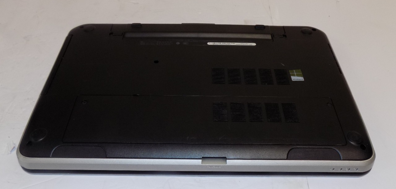 Dell Inspiron 5721 A05 17 Inch Laptop i5-3337U 1.80Ghz 8GB RAM 1 TB HDD Win 10