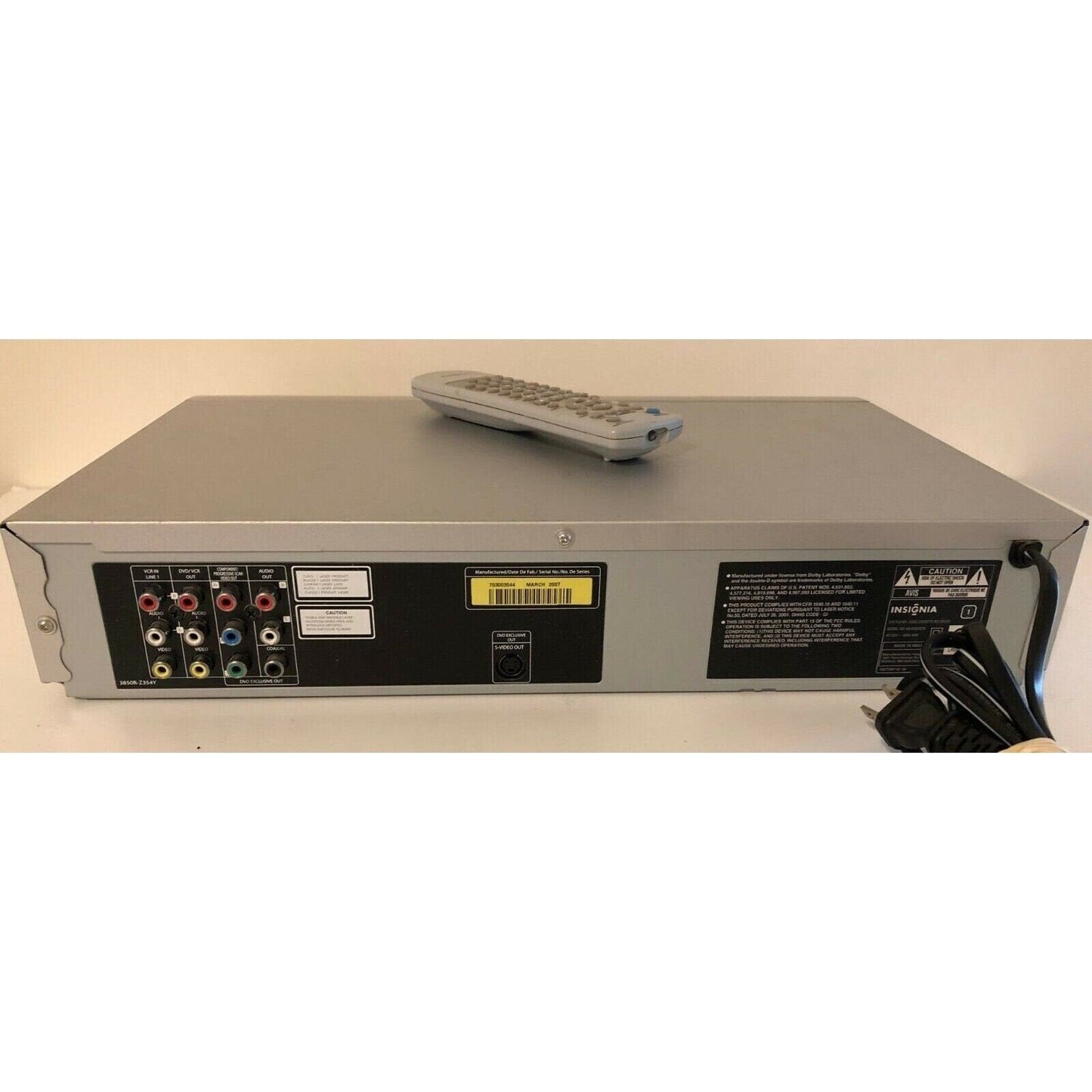 Insignia Ns-DVDVCR DVD VCR Combo with Remote, Cables and Hdmi Adapter