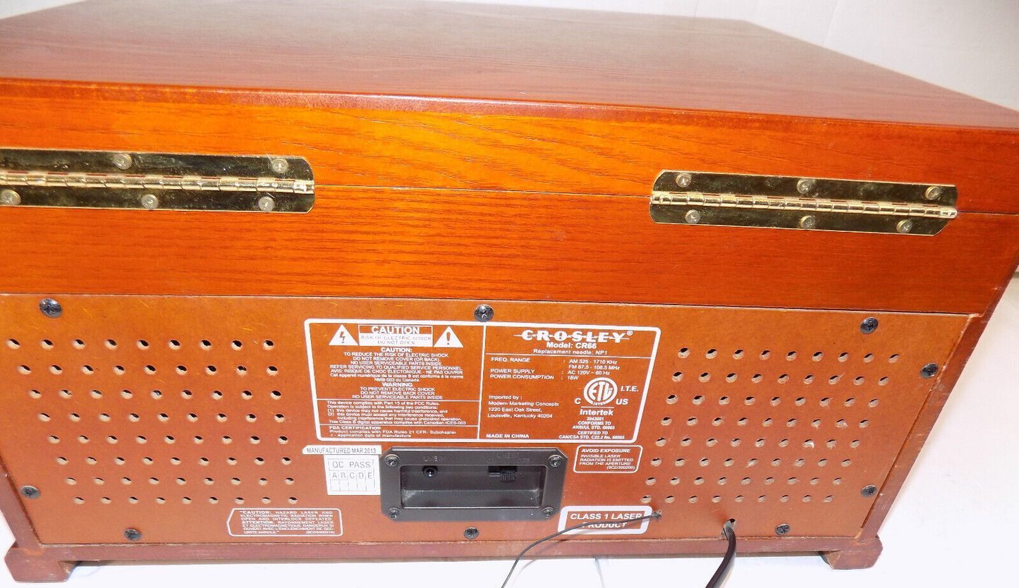CROSLEY MODEL CR66 RECORD PLAYER CD PLAYER AM/FM CASSETTE VGC AUX IN