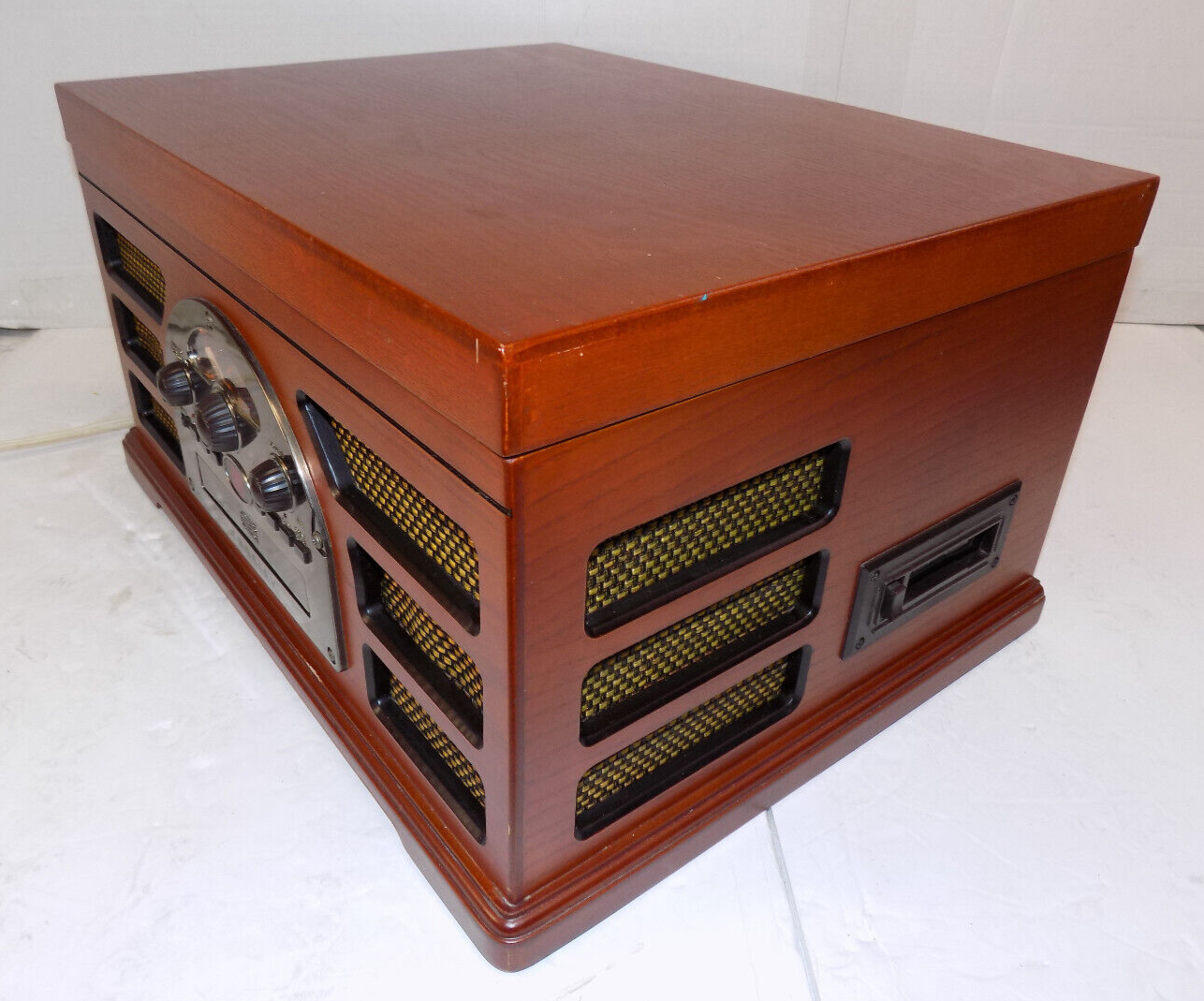 CROSLEY MODEL CR66 RECORD PLAYER CD PLAYER AM/FM CASSETTE VGC AUX IN