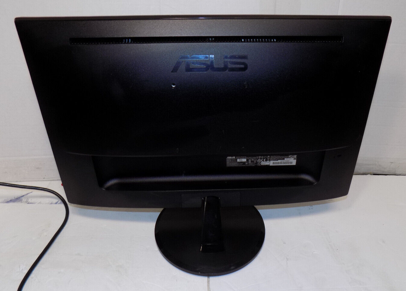 ASUS VP228H LCD Computer Monitor 21.5 Inch Wide Screen with Cables