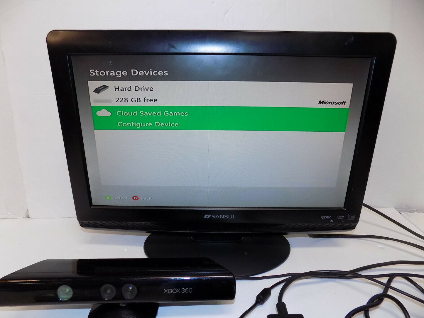 Microsoft Xbox 360 Slim 1439 250GB Black Console Lot