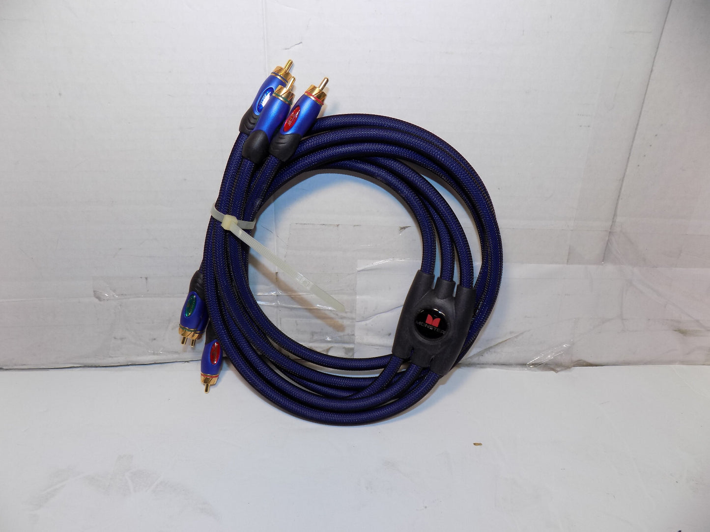Monster THX Certified 4 Foot Stereo Audio Video Cables Blue Gold Plated