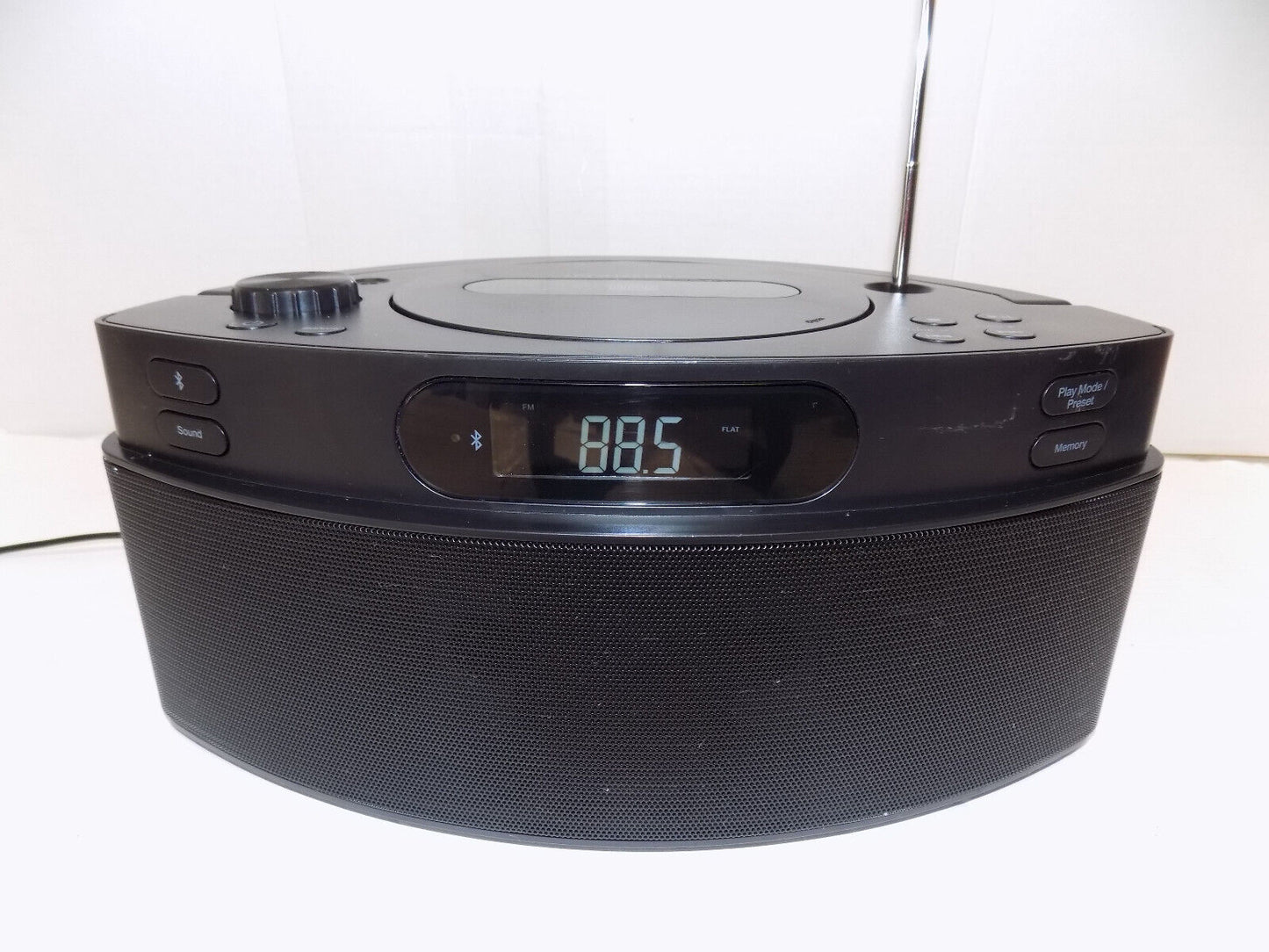 Insignia NS-CBBTCD01 Bluetooth CD Player Am/Fm Aux In USB Boom Box