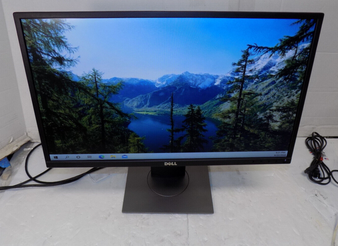 Dell P2217H IPS 1920 X 1080 21.5-Inch LED LCD Monitor
