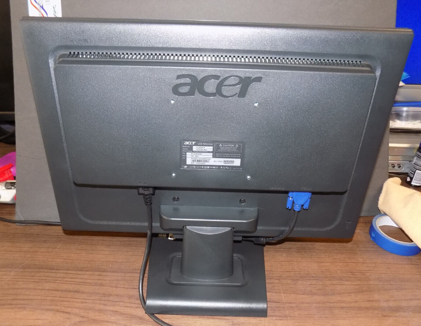 Acer AL2016W B 20" WSXGA+ 1680 x 1050 5 ms D-Sub LCD Computer Monitor