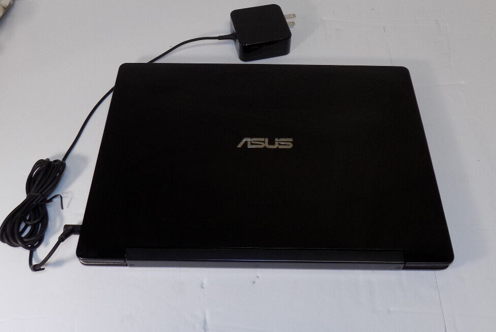 ASUS Q302LA 14" Laptop Intel Core i3-4030 256 SSD, 6GB RAM, Windows 10