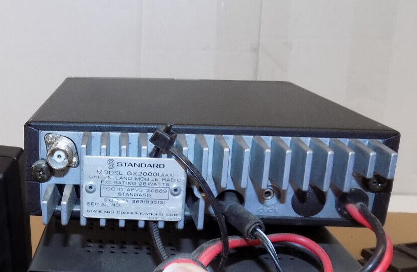 Tripp Lite PR-7B Power Supply with Standard GX200 Radio MP601 Mic and Speaker