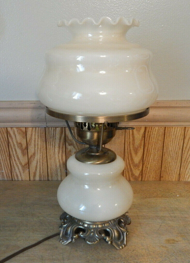 Accurate Casting Company Co. Antique Lamp 2 Light Tan Glass Lamp