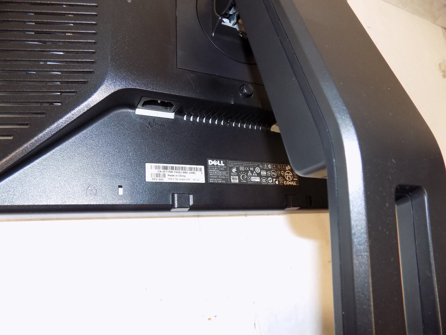 Dell E190Sb 19 inch LCD Monitor With VGA and Power Cord