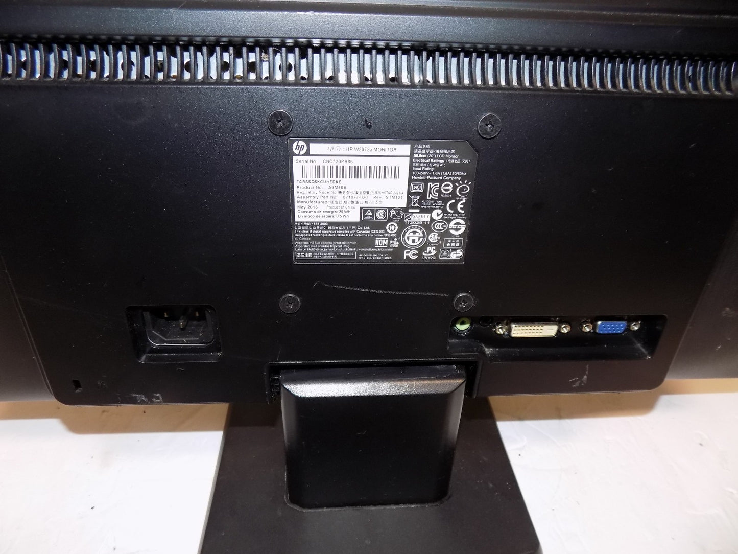 HP W2072a 20" LED Backlit LCD Monitor | VGA, DVI