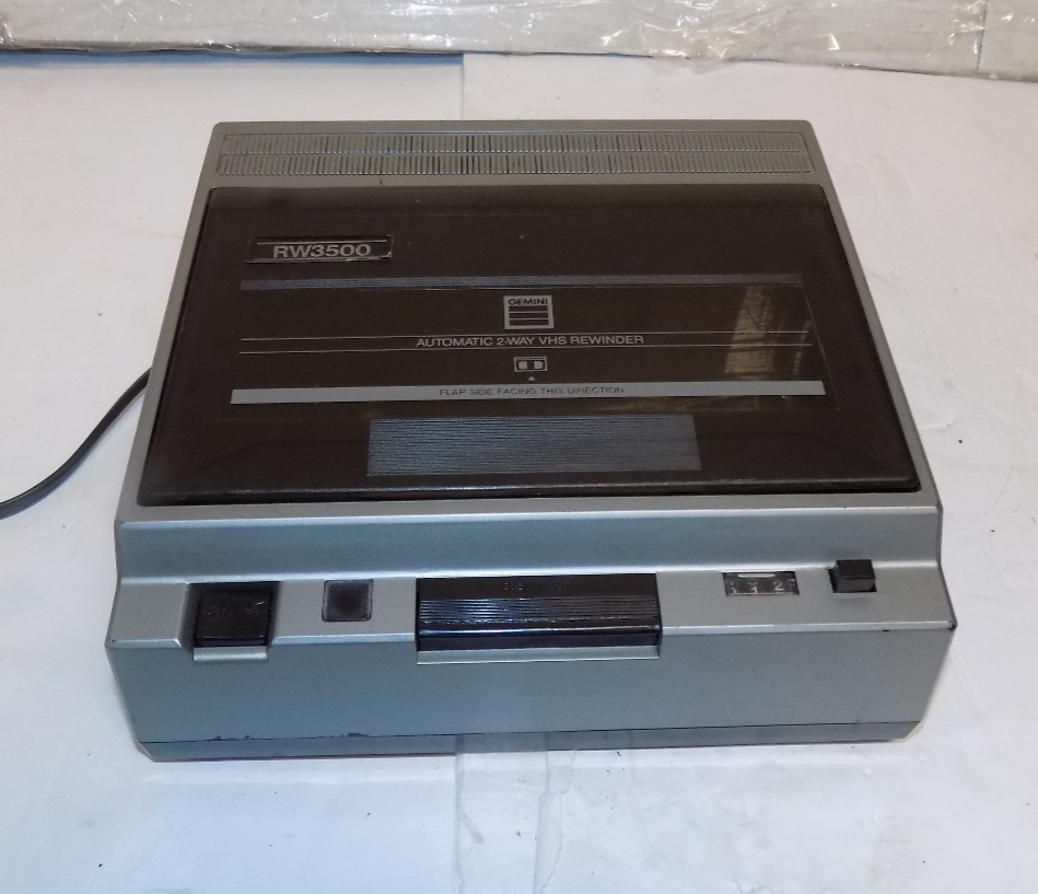 Gemini RW3500 Automatic 2-Way VHS Video Tape Rewinder *Tested Works*