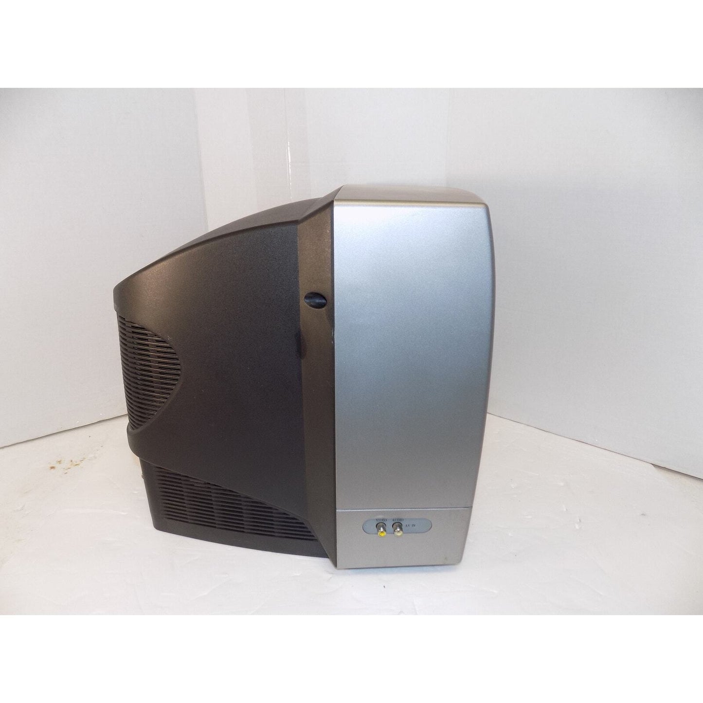 Apex AT1308 13" CRT Color TV Retro Gaming TV with Remote