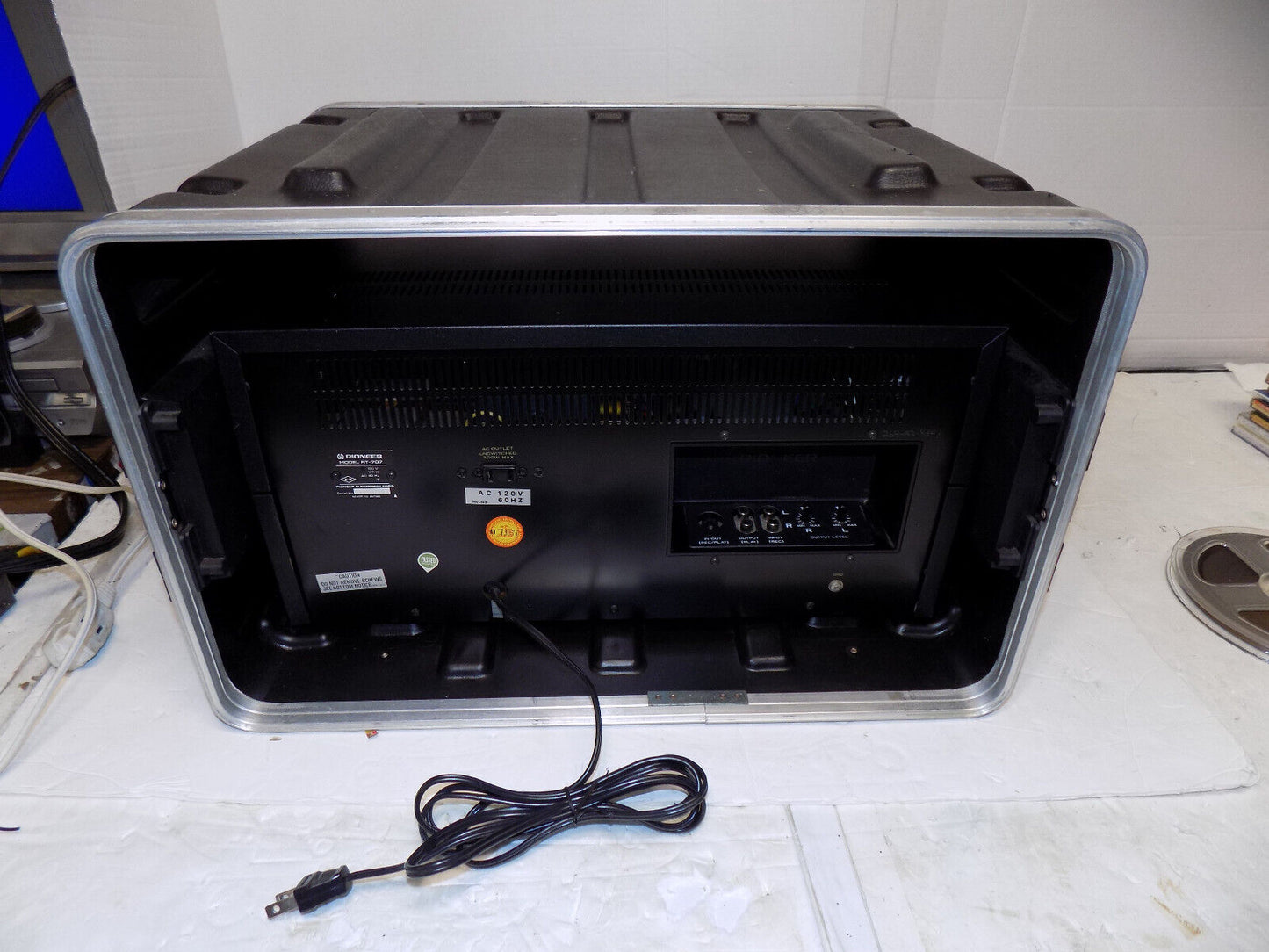 NICE PIONEER RT707 STEREO REEL TO REEL WITH SKB HARD CASE