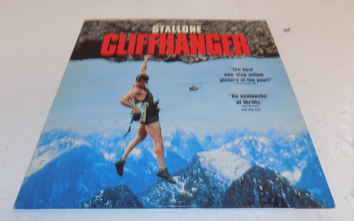 Cliffhanger LaserDisc LD Widescreen Movie with Sylvester Stallone John Lithgow