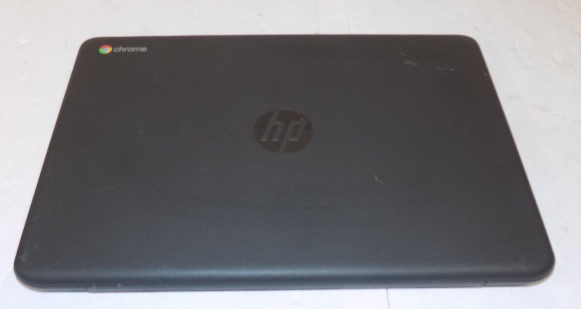 HP Chromebook Laptop G5 14" Celeron N3350 4GB 2GB Hard Drive with Charger & Case