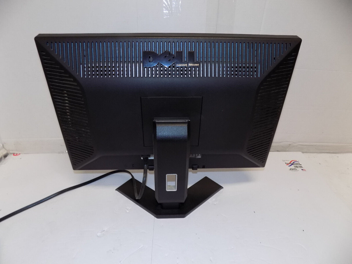 Dell E228WFPC 22 inch Widescreen LCD Monitor with Cables VGC