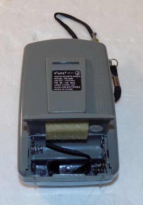 Vintage Street Beat PR-35M AM FM Portable Sports Radio Battery Cover INCLUDED