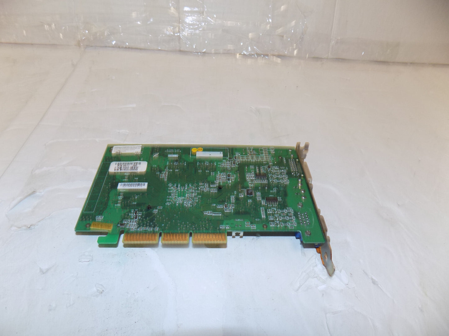 8911-280 Nvidia GeForce FX 5200 TD 128MB VGA / DVI / S-Video AGP Video Card