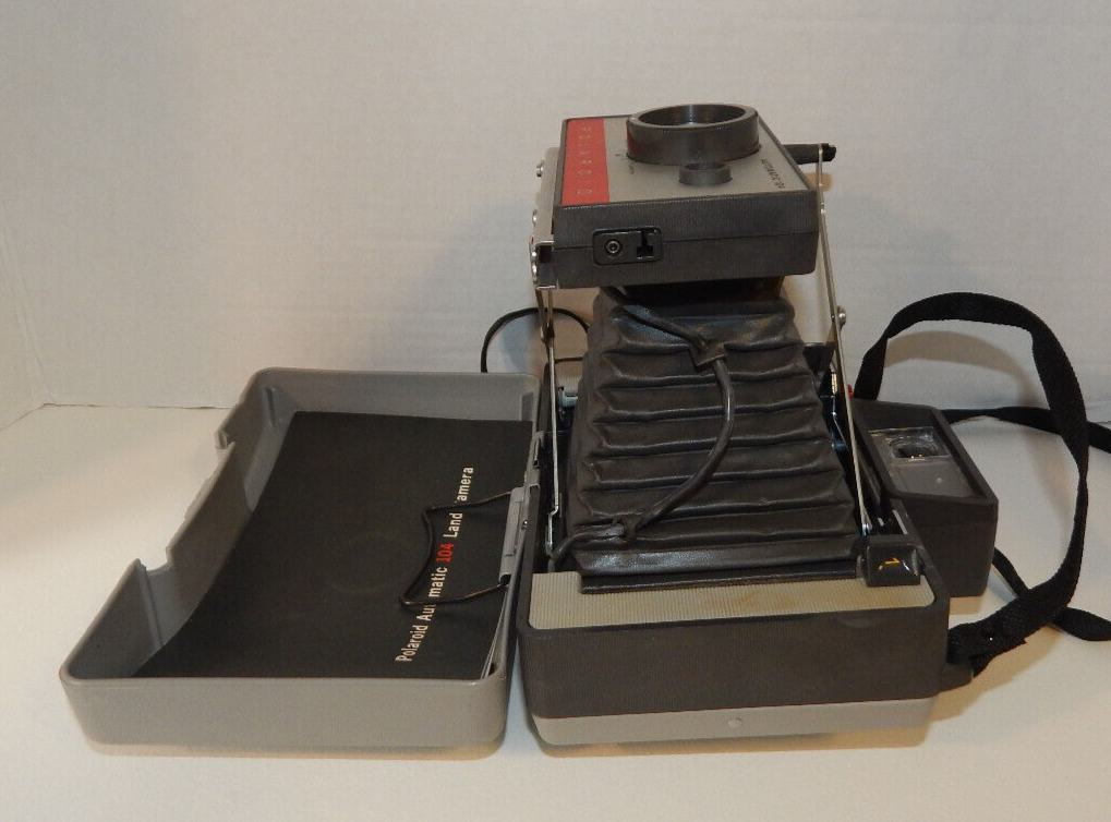 Vintage Polaroid Automatic 104 Instant Film Land Camera