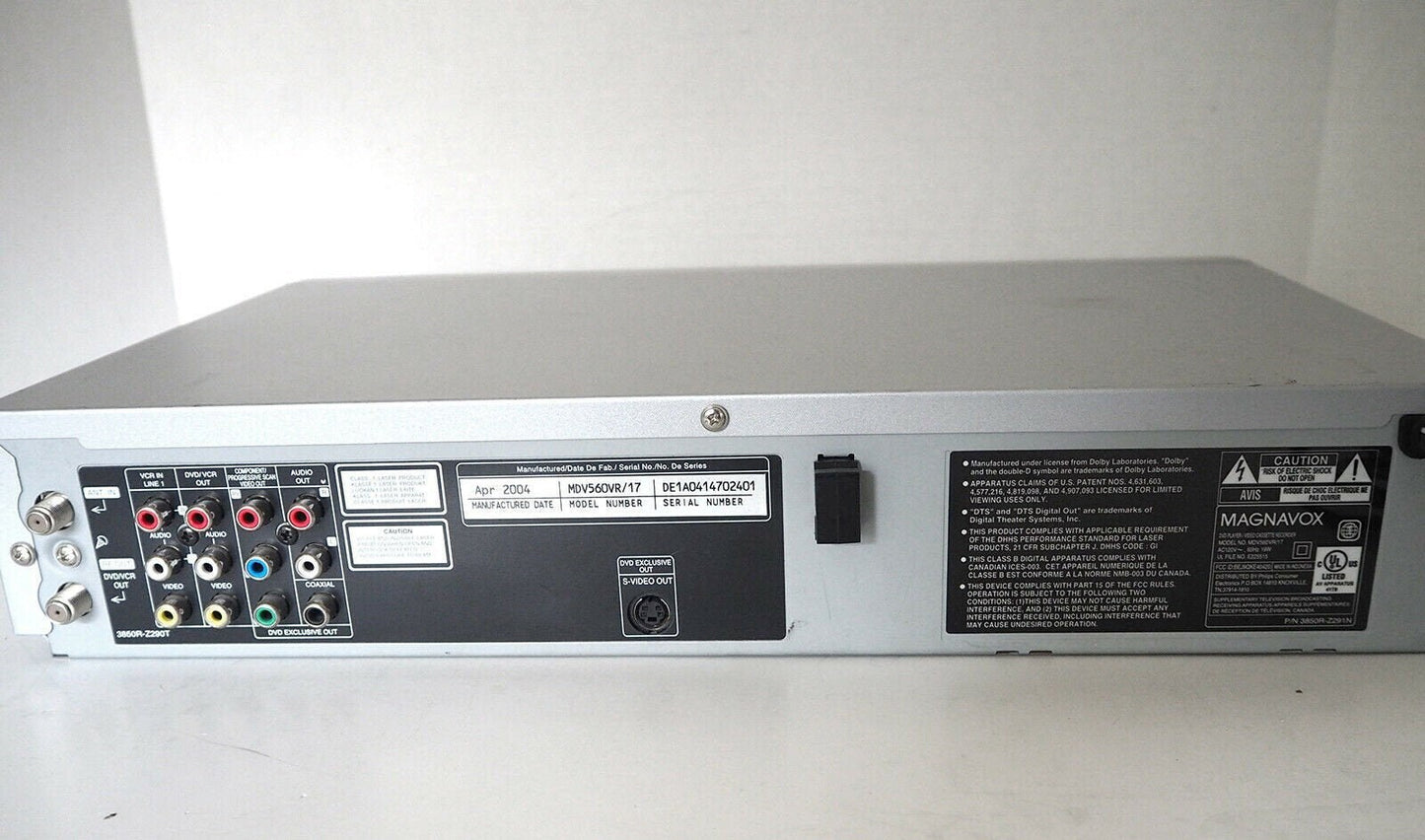 Magnavox MDV560VR DVD VCR Combo with Remotel & Cables