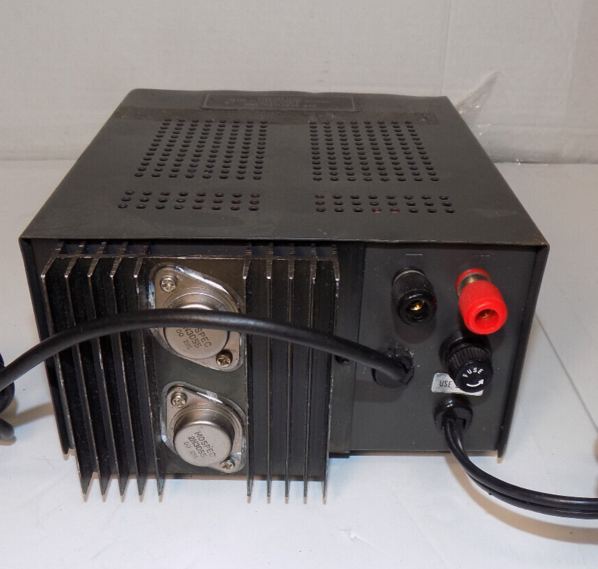 Tripp Lite PR-7b 7 Amp DC Power Supply Precision Regulated AC-to-DC Conversion