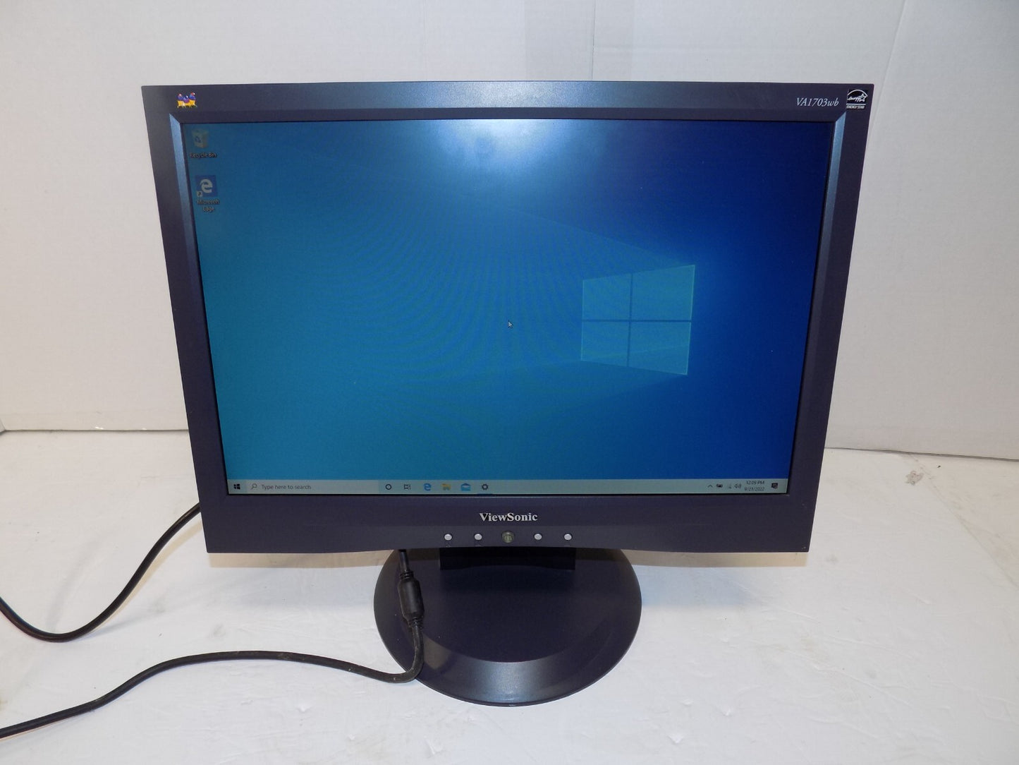 ViewSonic VA1703wb 17" Computer Monitor with VGA and Power Cable