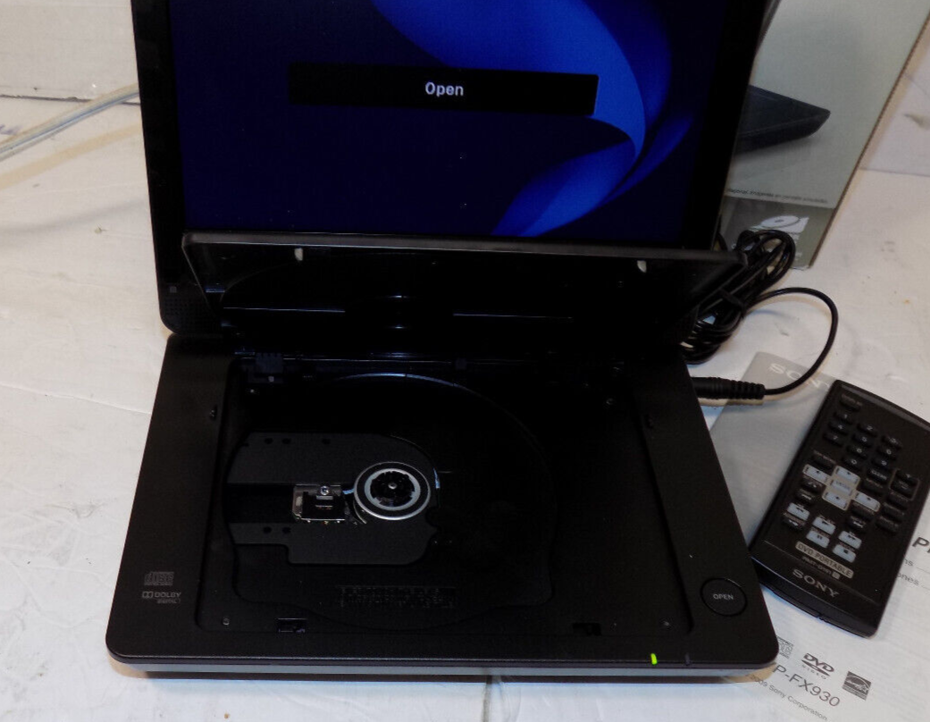Sony Portable DVD Player Model DVP-FX930 9" Widescreen with Accessories