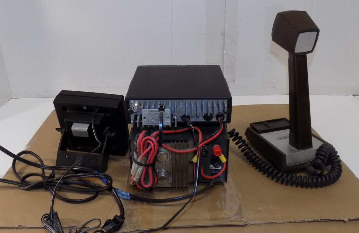 Tripp Lite PR-7B Power Supply with Standard GX200 Radio MP601 Mic and Speaker