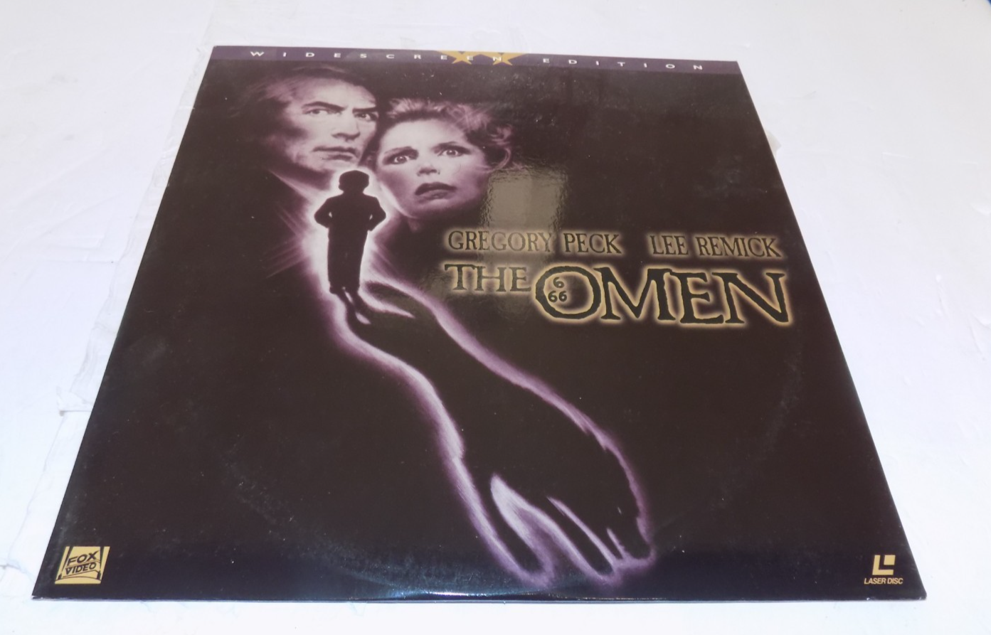 The Omen Widescreen Edition LaserDisc Movie Gregory Peck Lee Remick