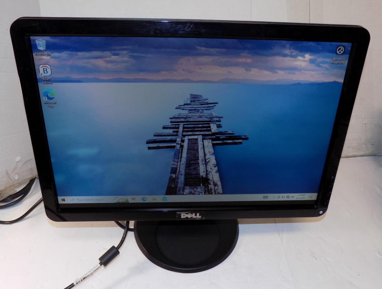 Dell 19 inch Computer Monitor Model Number s1909WXf VGA DVI