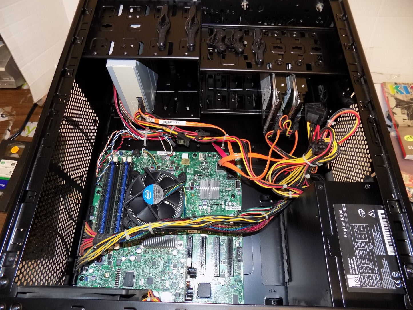 Custom Desktop Xeon E3-1220 8 GB 2 500 GB Hard Drives No OS