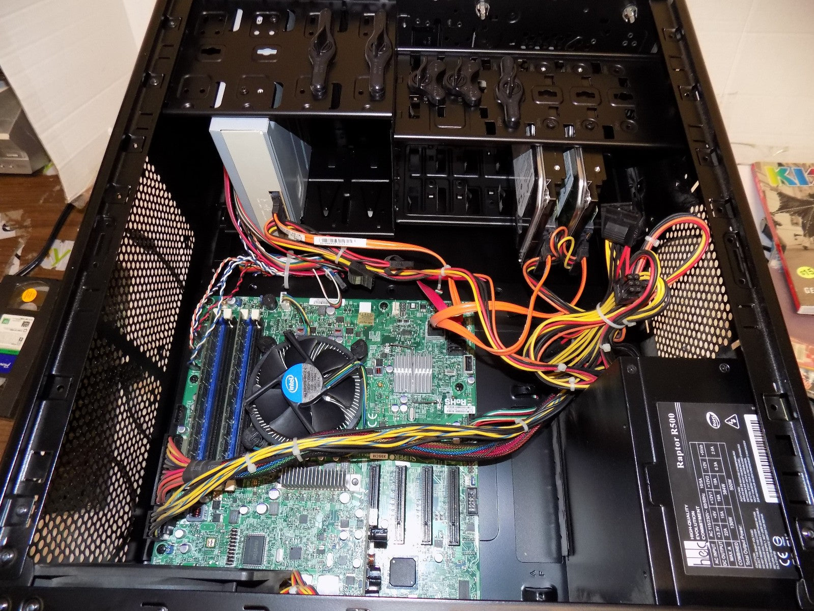 Custom Desktop Xeon E3-1220 8 GB 2 500 GB Hard Drives No OS