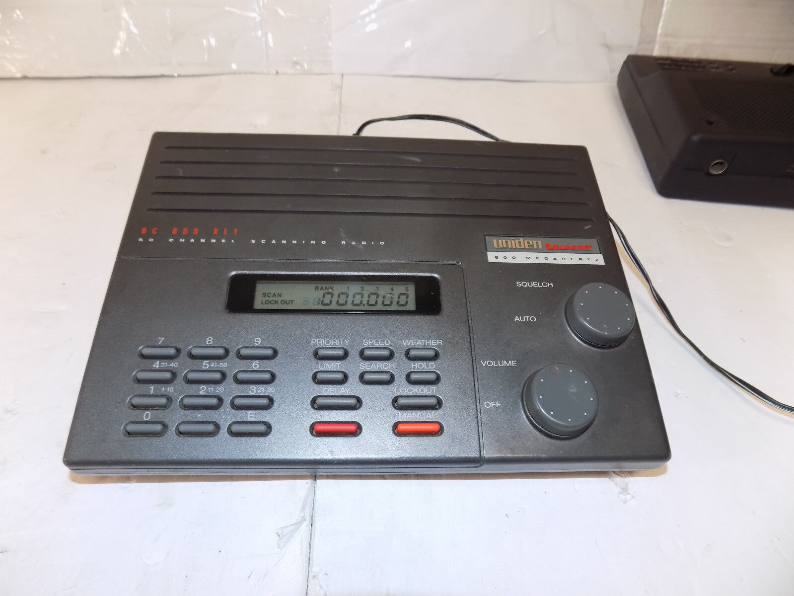 Lot of 2 Scanners RADIO SHACK PRO-508 20 CHANNEL SCANNER Bearcat 855