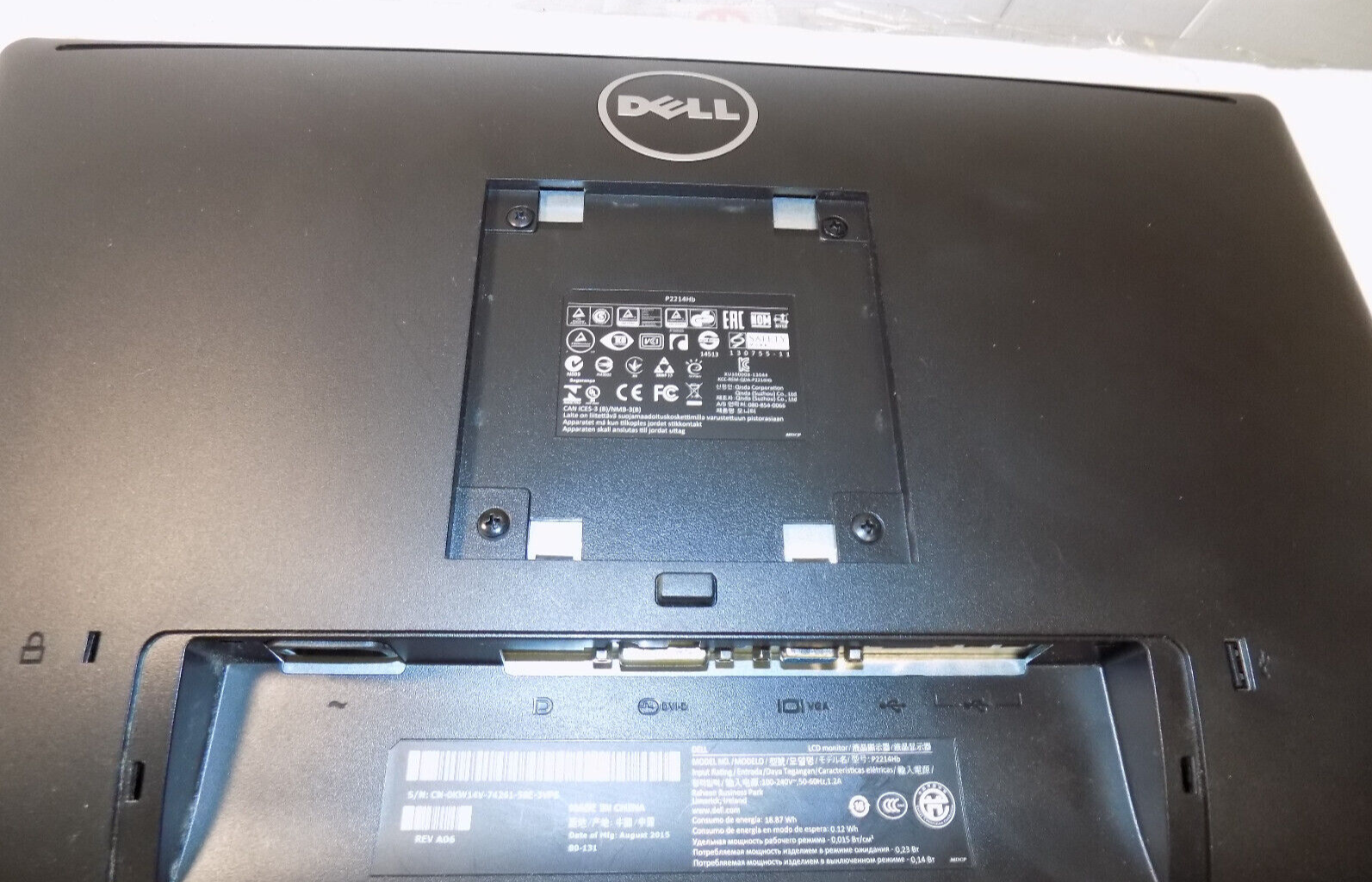 Dell P2214HB 22" 1920 x 1080 60Hz DP DVI-D VGA Rotating Desktop Computer Monitor