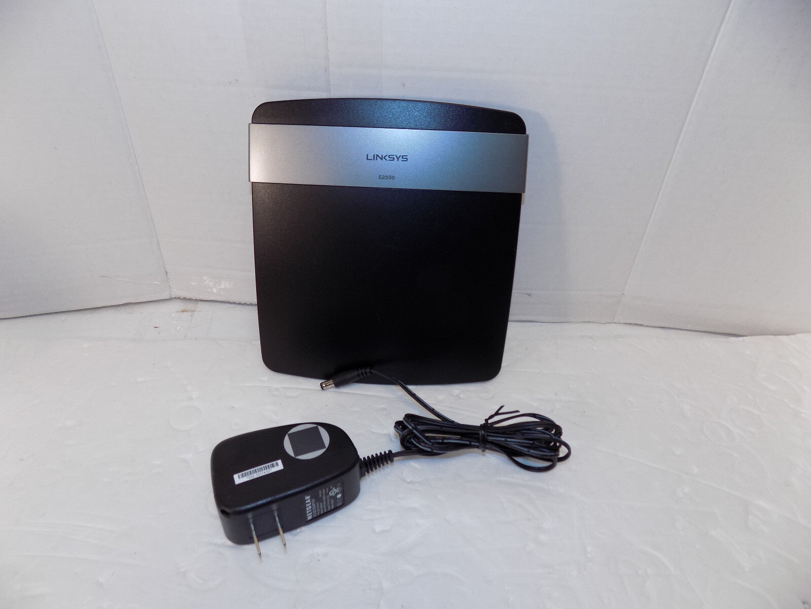 Cisco Linksys E2500V3 4-Port 10/100 Wireless N Router