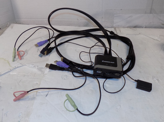 IOGEAR GCS62HU 2 Port HD KVM Switch with Audio Microphone
