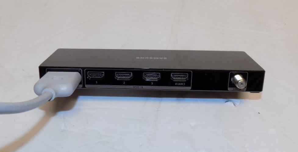 Samsung One Connect Box UN55MU8000F, UN65MU8000F, UN65MU8500F, UN75MU8000F